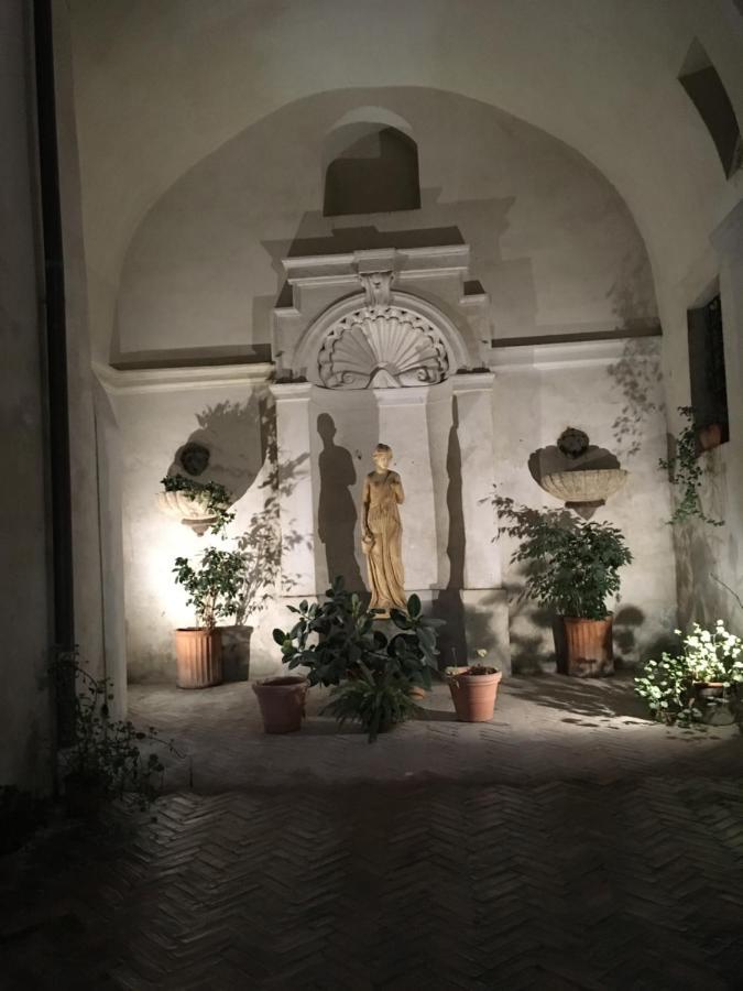Domus Next Campo De'Fiori With Thermal Shower Рим Екстериор снимка