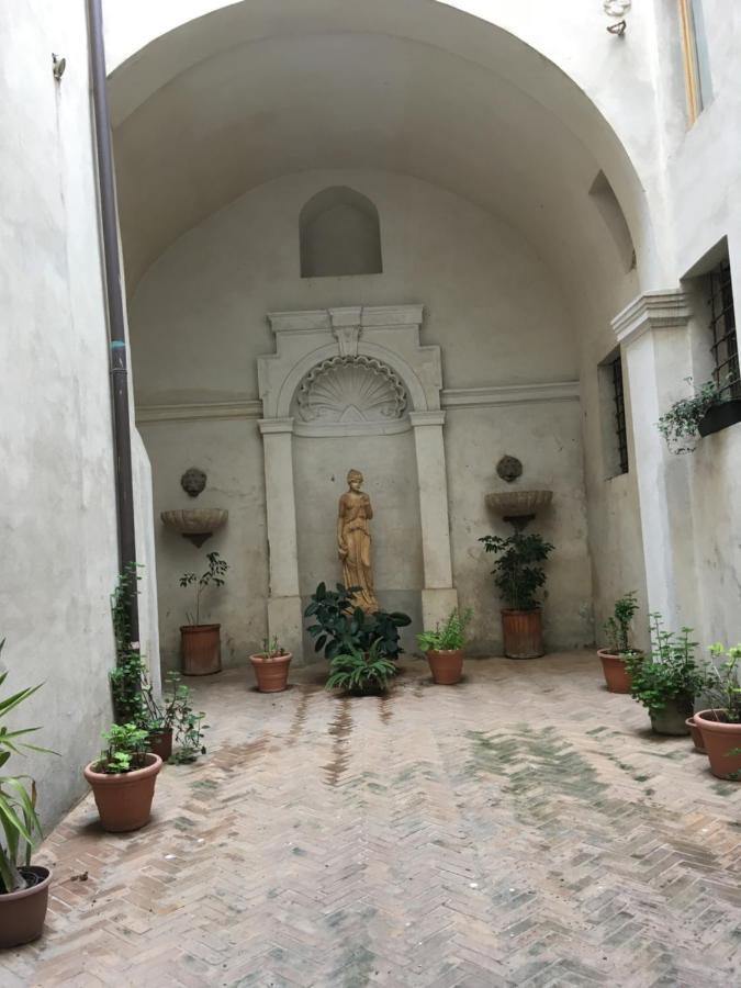 Domus Next Campo De'Fiori With Thermal Shower Рим Екстериор снимка